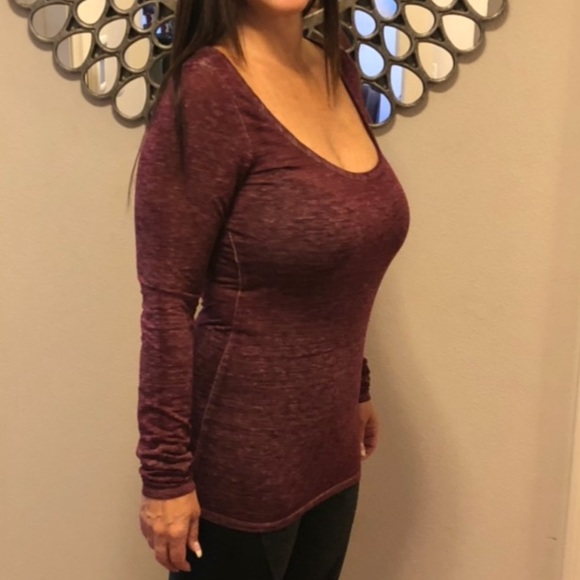 American eagle maroon long sleeve tee shirt 💕 - Picture 2 of 4